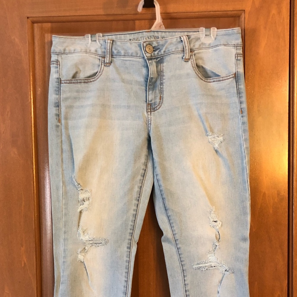 American Eagle Distressed Stretch Jegging